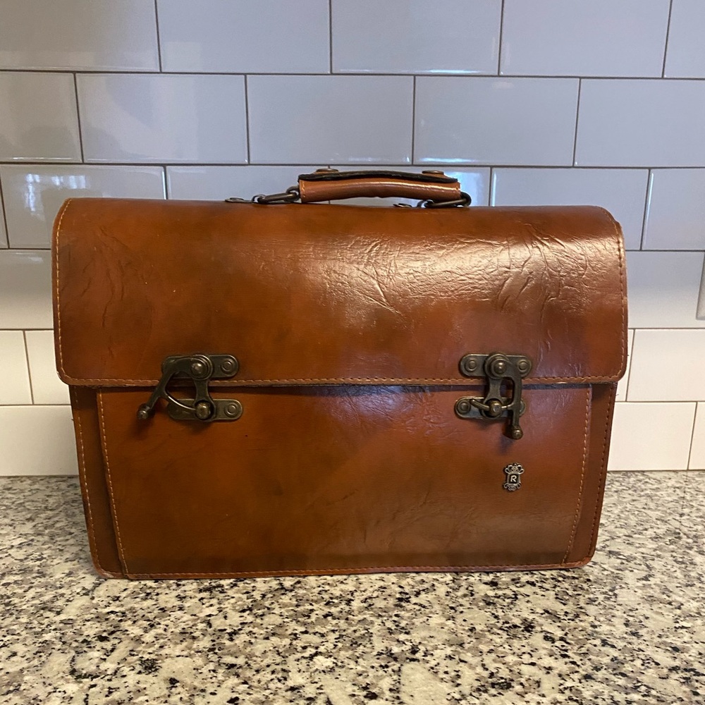 Vintage R Princess brown leather briefcase
